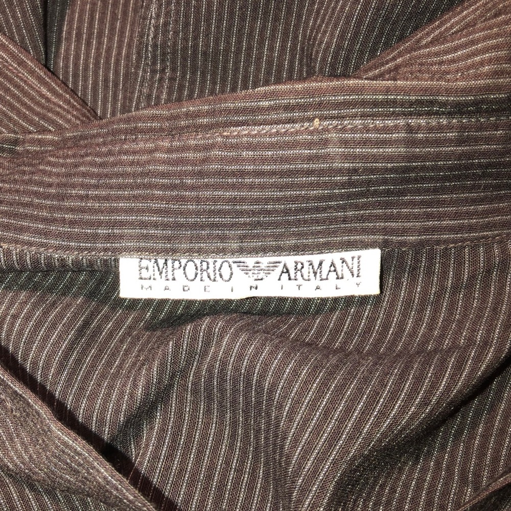 Button down - Picture 3 of 3